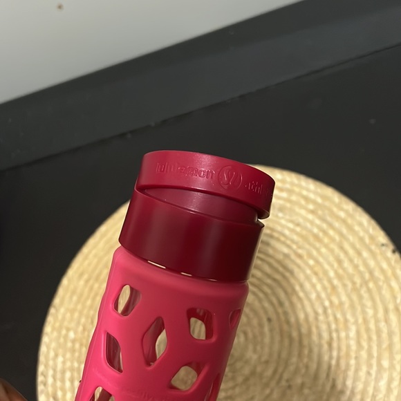 Lululemon Athletica Pure Focus Glass Drinking Bottle - Picture 3 of 13
